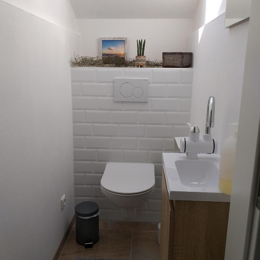 Friesenauster - Grosse Ferienwohnung Fuer Bis Zu 6 Personen Йевер Экстерьер фото